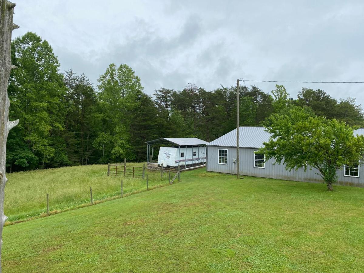 Wolf Creek Farm B&B And Motorcycle Manor At Wolf Creek Farm, Llc Ararat Εξωτερικό φωτογραφία